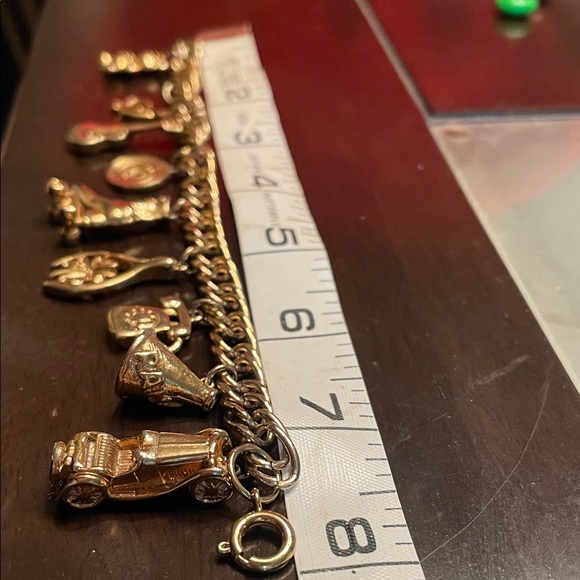 Vintage Gold Charm Bracelet With Nine Charms - Picture 7 of 7